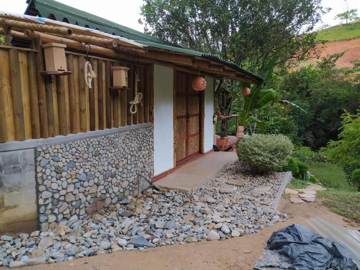 סן רפאל Alojamiento Natural La Cueva De Morgan San Rafael מראה חיצוני תמונה